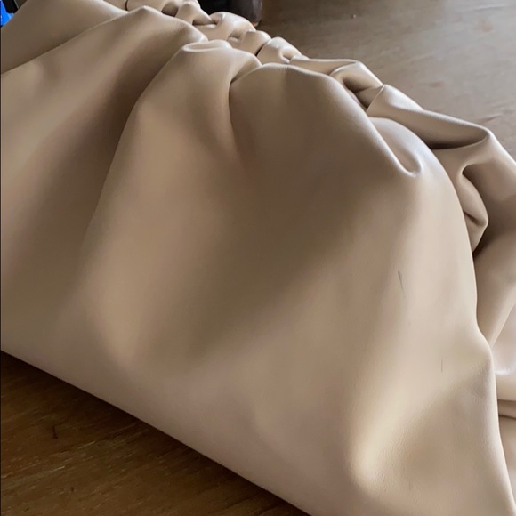 - Bottega Venetta the pouch color MIST - Picture 11 of 16